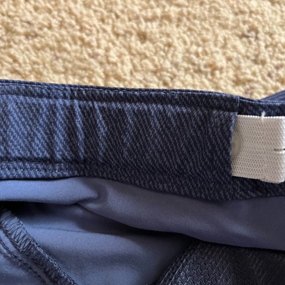 Columbia Women's Blue Peak to Point Shorts size 8 EUC - Picture 7 of 10